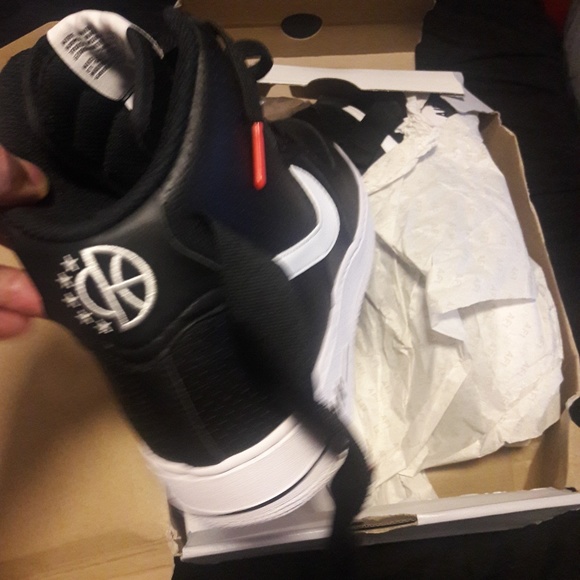 NEW BLACK WHITE NIKE AIR FORCE 1S - Picture 4 of 5
